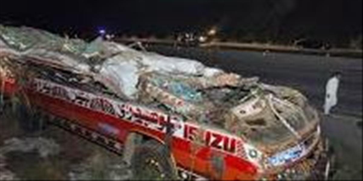 Autobus v Indii sa zrútil do 150-metrovej rokliny, zahynuli desiatky ľudí