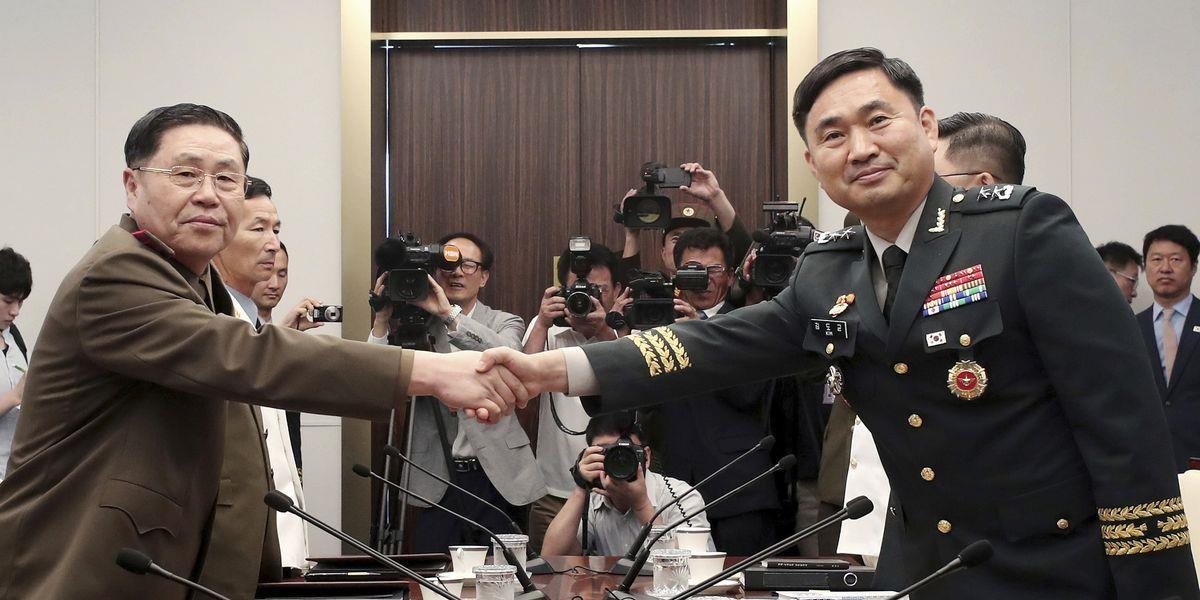 FOTO Generáli oboch Kóreí diskutujú o znižovaní napätia