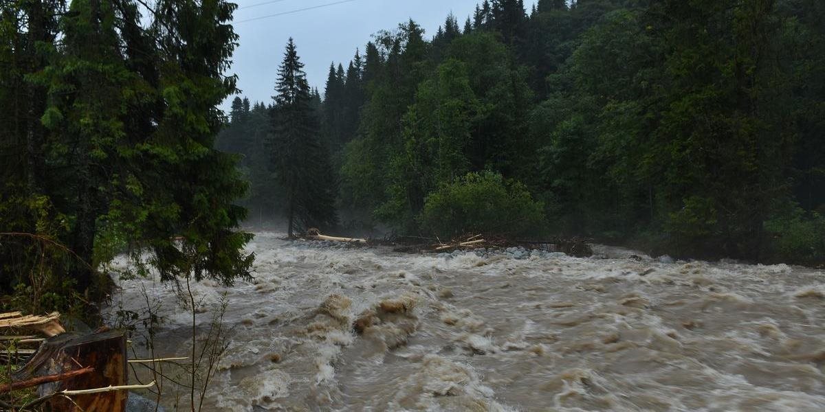 Škody po povodniach v Tatrách presiahli podľa lesníkov milión eur
