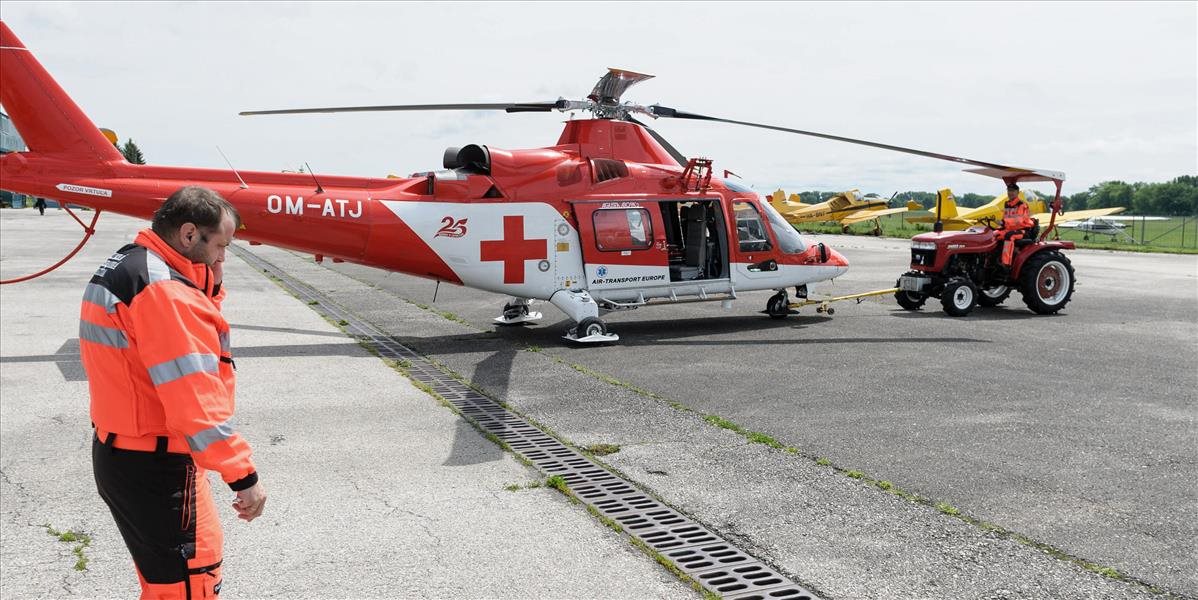 Zranenému chlapcovi v Západných Tatrách pomáhali leteckí záchranári