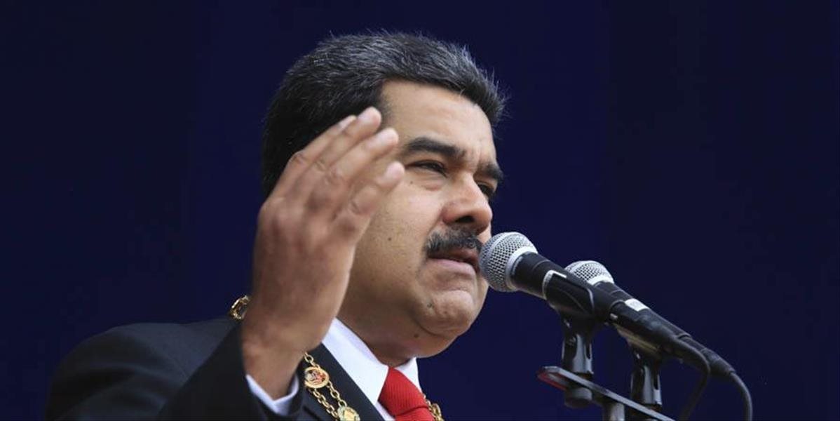 VIDEO Madurov prejav údajne prerušili výbuchy dronov: Bol to pokus o atentát?!