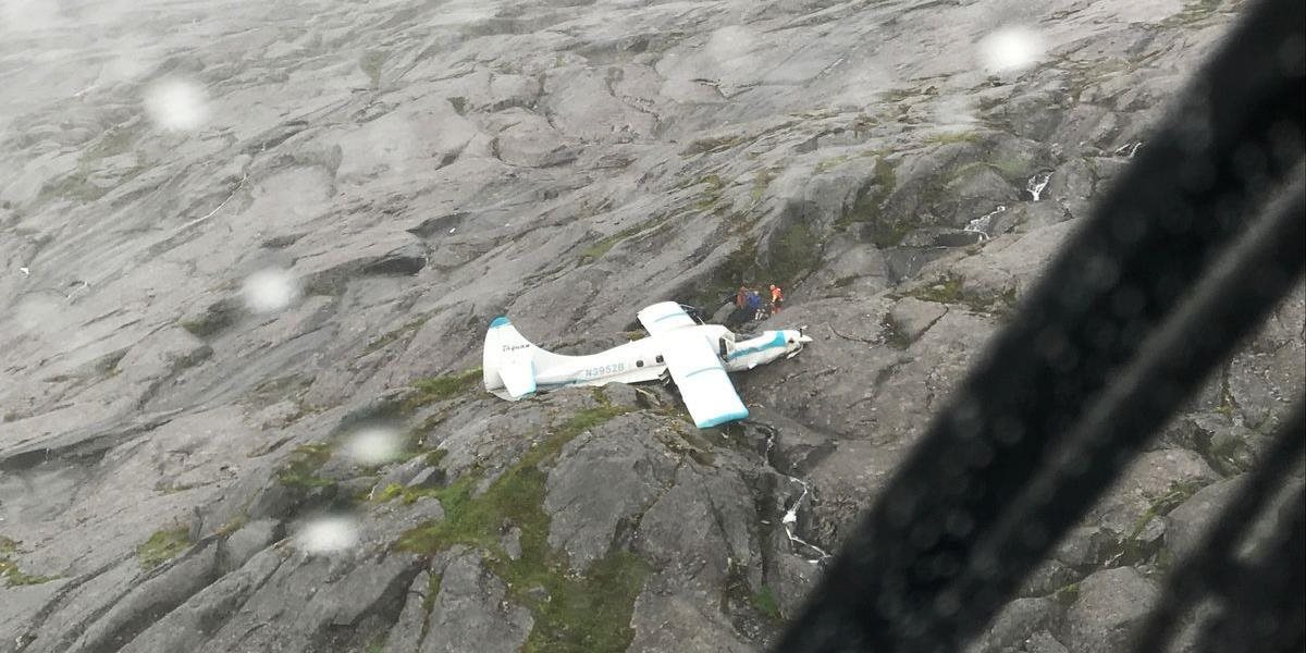 Po havárii lietadla v horách na Aljaške zomreli 4 poľskí pasažieri, jeden je nezvestný