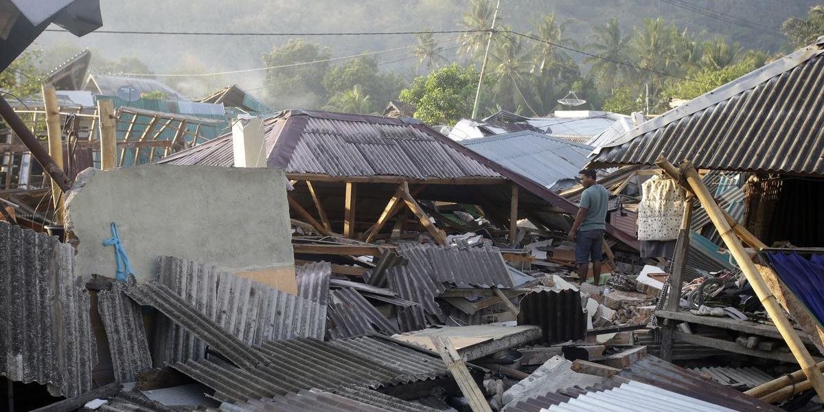 Na ostrove Lombok zaznamenali silný dotras s magnitúdou 6,2