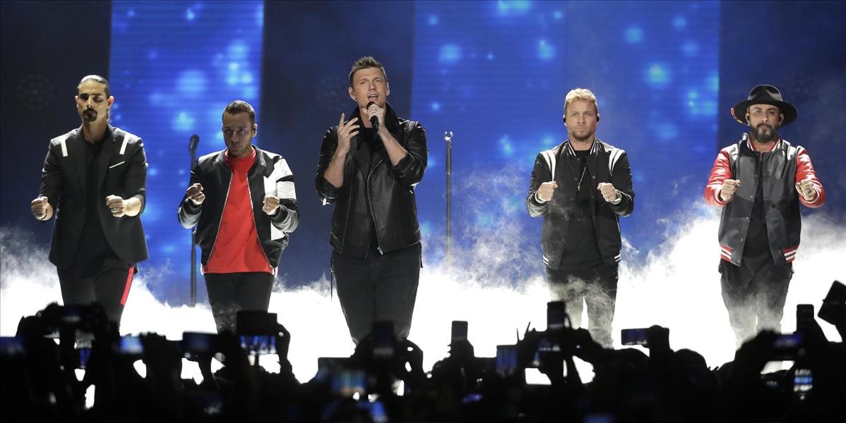 Pred koncertom Backstreet Boys vyčíňala búrka: Kovové nosníky zranili štrnásť ľudí!
