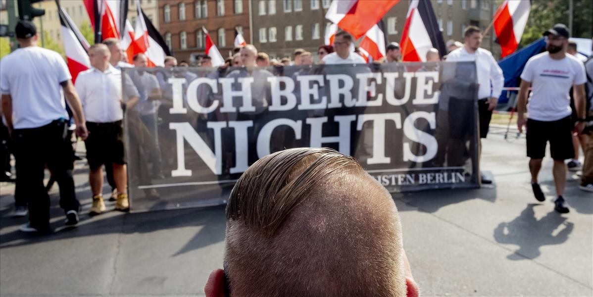 Nemecká polícia začala po pochode neonacistov vyšetrovanie v 45 prípadoch