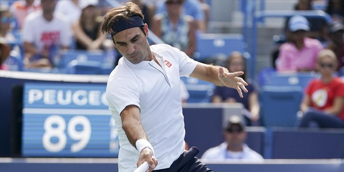 Federer favorizuje na titul Nadala s Djokovičom