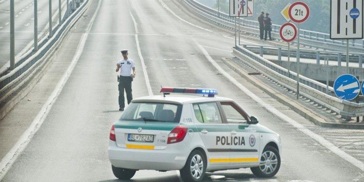 Polícia v Bratislave dohliadala na pondelkovú dopravu aj letecky