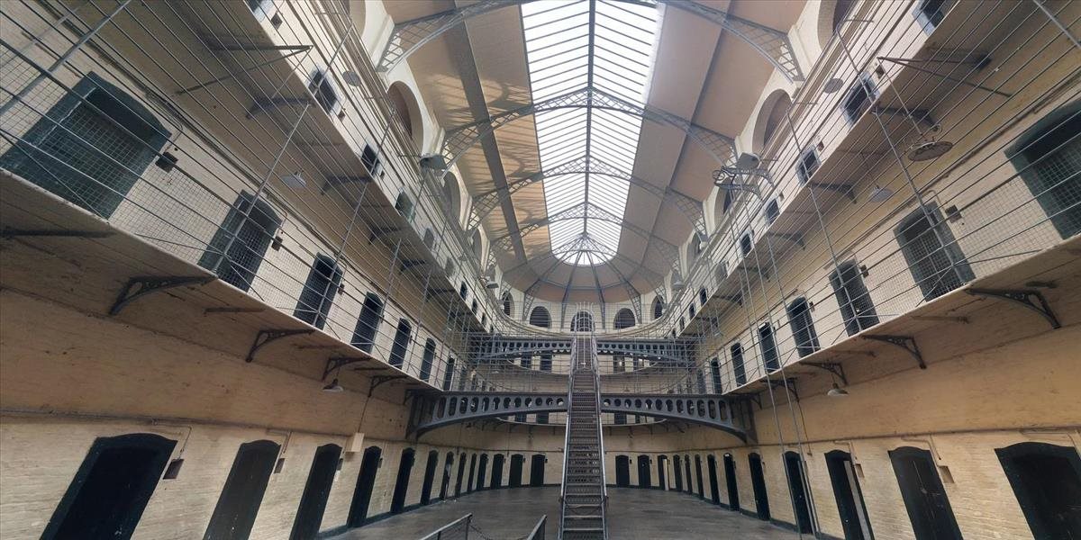 Viac ako 100 väzňov utieklo z väzenia v meste Joao Pessoa