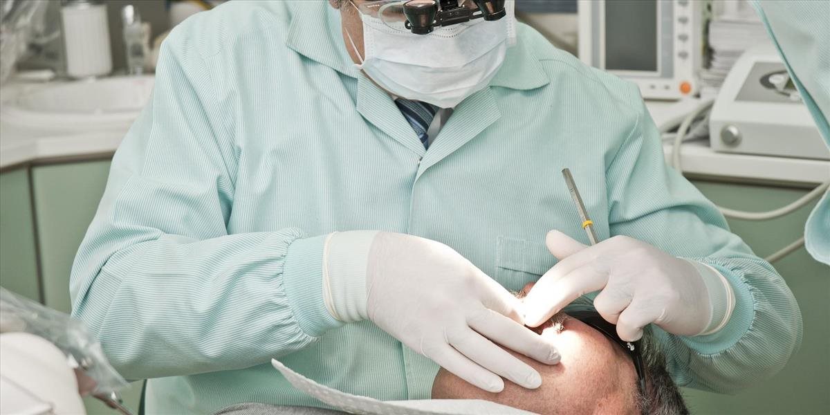 Preventívnu prehliadku u zubára vlani absolvovala len polovica dospelých