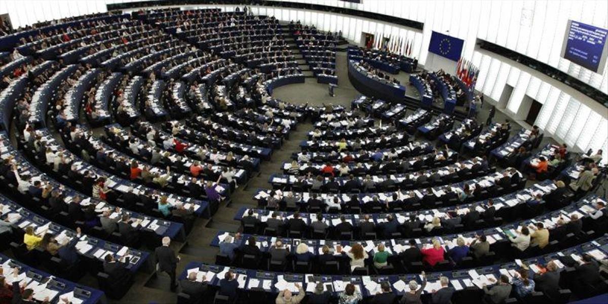 Európsky parlament prijal nové pravidlá proti praniu špinavých peňazí a financovaniu terorizmu