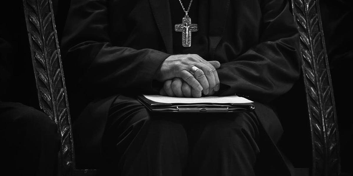Nemecká biskupská konferencia ľutuje únik správy o zneužívaní detí kňazmi