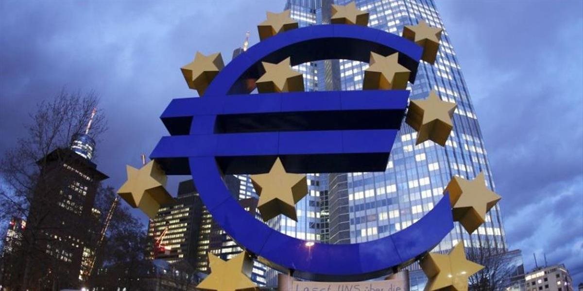 ECB mierne znížila konjunkturálne prognózy, v tomto roku počíta s rastom o 2 %