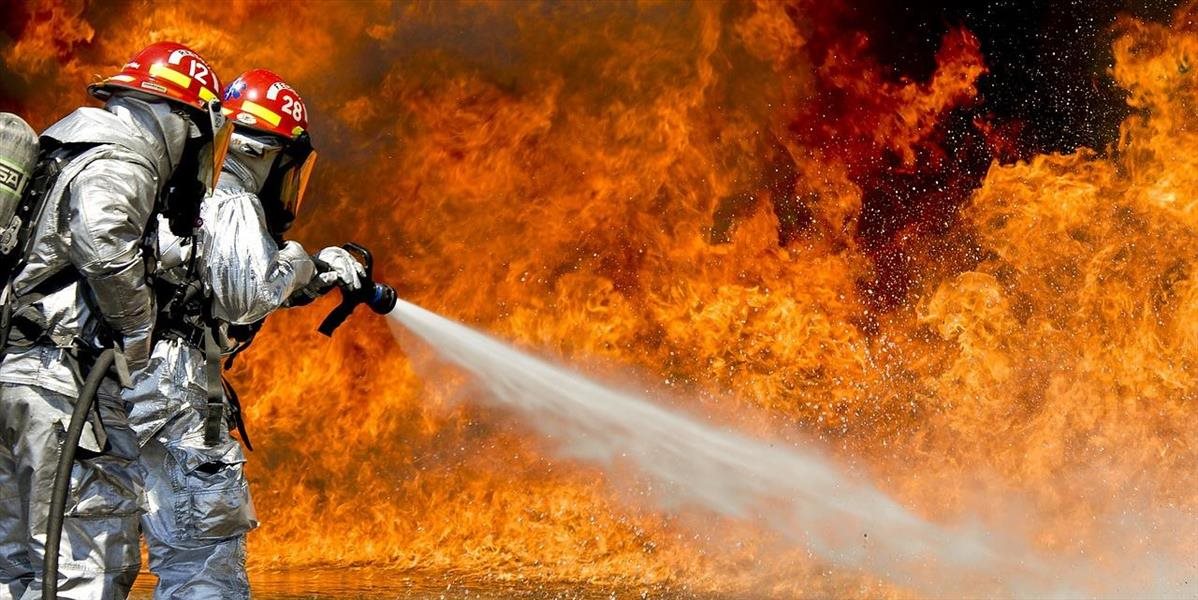 V Nových Sadoch horí budova obecného úradu a škôlky, deti evakuovali