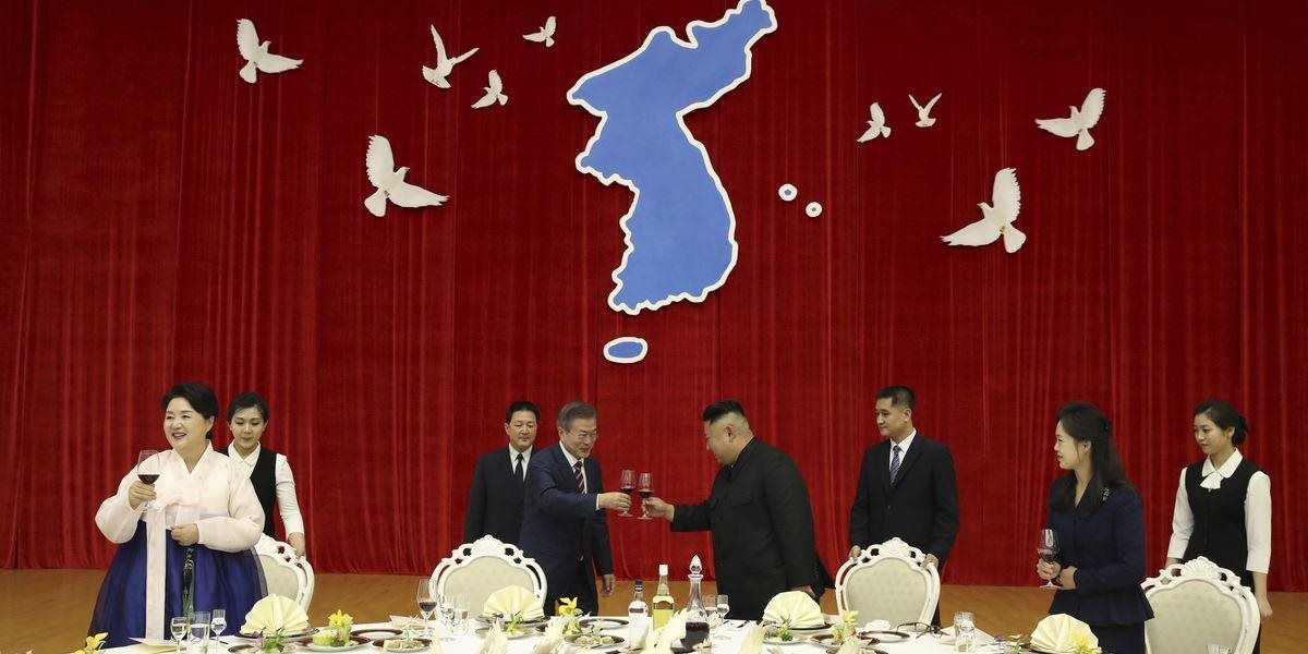 Kim Čong-un súhlasil s demontážou jadrových zariadení, chystá sa do Soulu