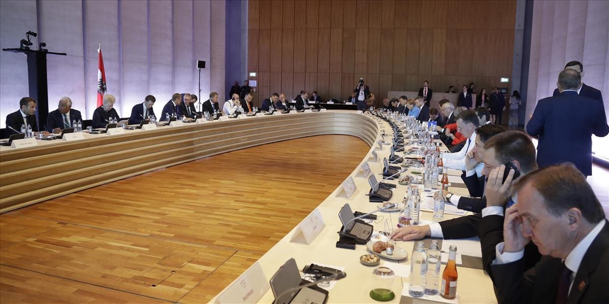 Na summite EÚ rakúsky kancelár Kurz sa znovu vyslovil proti rozdeleniu migrantov
