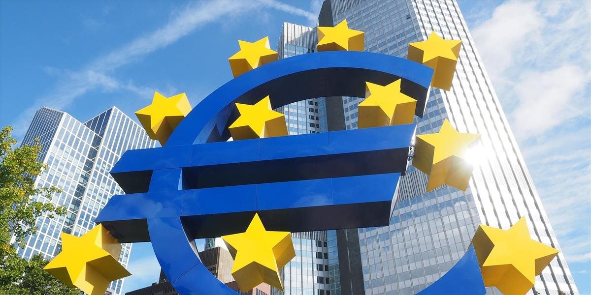 Moscovici: Taliansko musí udržať dlh pod kontrolou, EÚ chce dohodu o brexite
