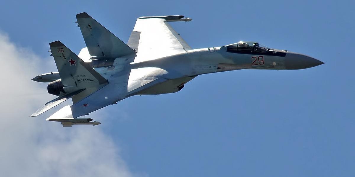 Vláda uvalila sankcie na Čínu pre nákup ruských lietadiel a rakiet
