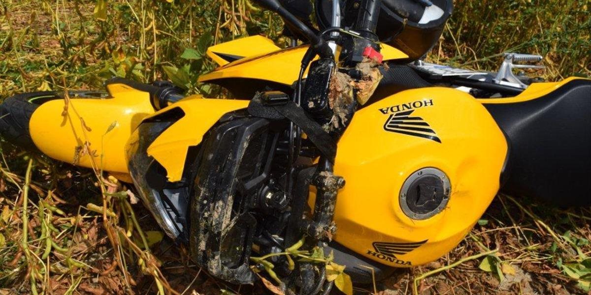 Pri dopravnej nehode zomrel 27-ročný motocyklista