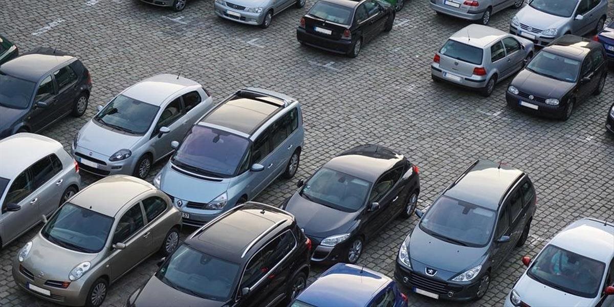 VIDEO Ak si myslíte, že ste už videli všetko, pozrite si toto video: Horšie sa vyparkovať hádam už ani nedá!