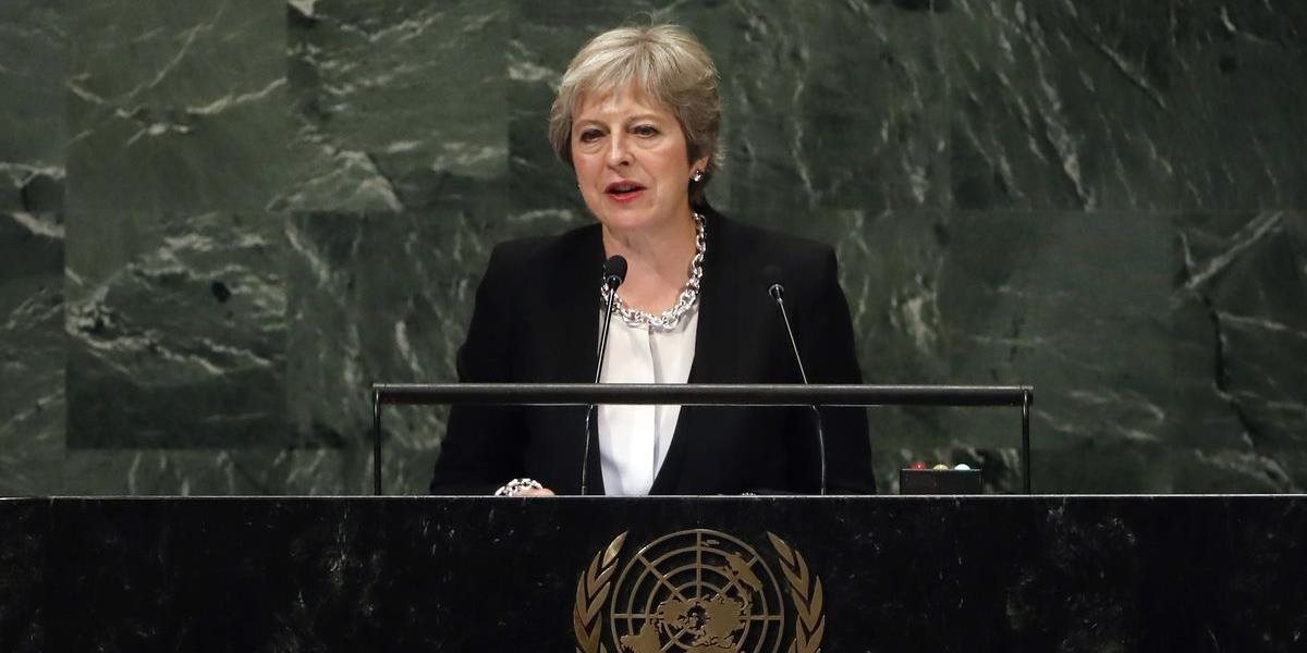 Theresa Mayová odmieta tvrdenie, že brexit znamená koniec medzinárodnej spolupráce krajín