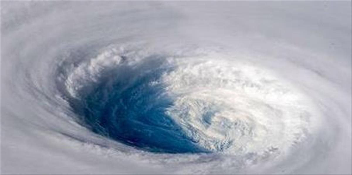 K Japonsku sa blíži silný tajfún Trami