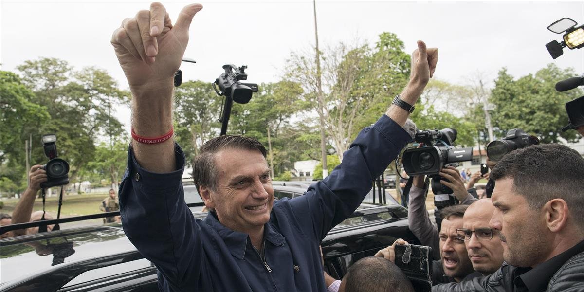 Brazílske prezidentské voľby vyhral v prvom kole Jair Bolsonaro