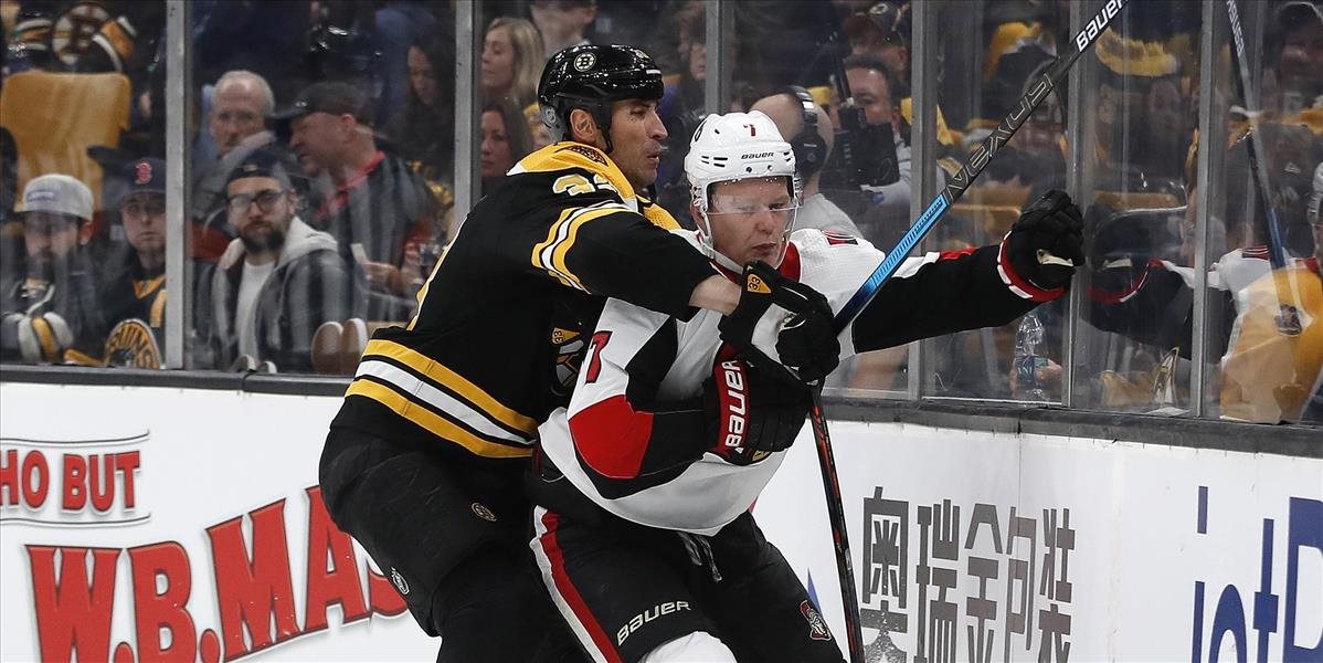 NHL: Chára asistoval pri triumfe Bostonu nad Ottawou