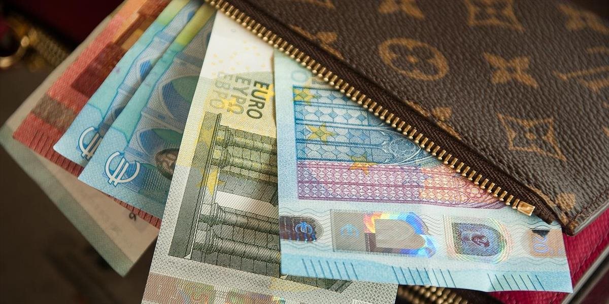 Zamestnávatelia po urgenciách Sociálnej poisťovni za júl uhradili vyše 10 mil. eur