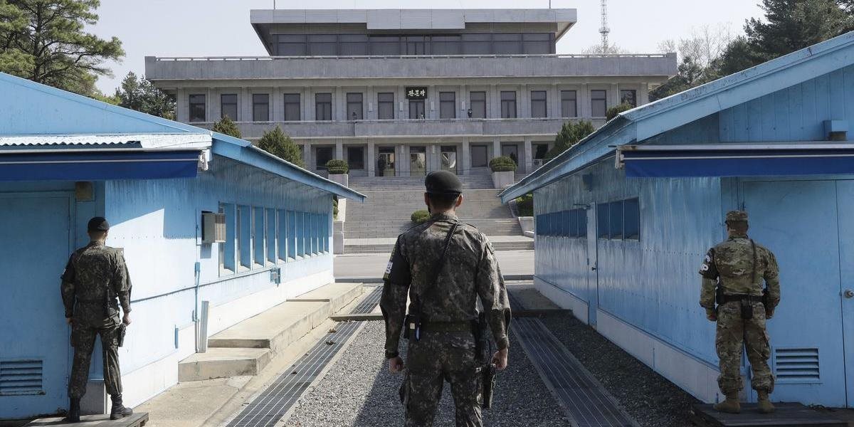 Predstavitelia Kóreí a OSN sa stretli v Pchanmundžome: Rokovali o demilitarizácii hranice
