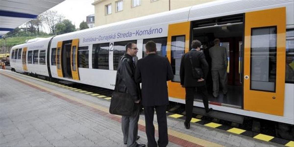 RegioJet chce počas Dušičiek posilniť najviac vyťažené vlaky o ďalšie vozne
