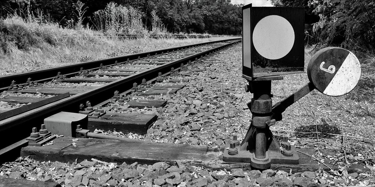 Zrážka vlaku s neznámou ženou pri Senci mala tragické následky