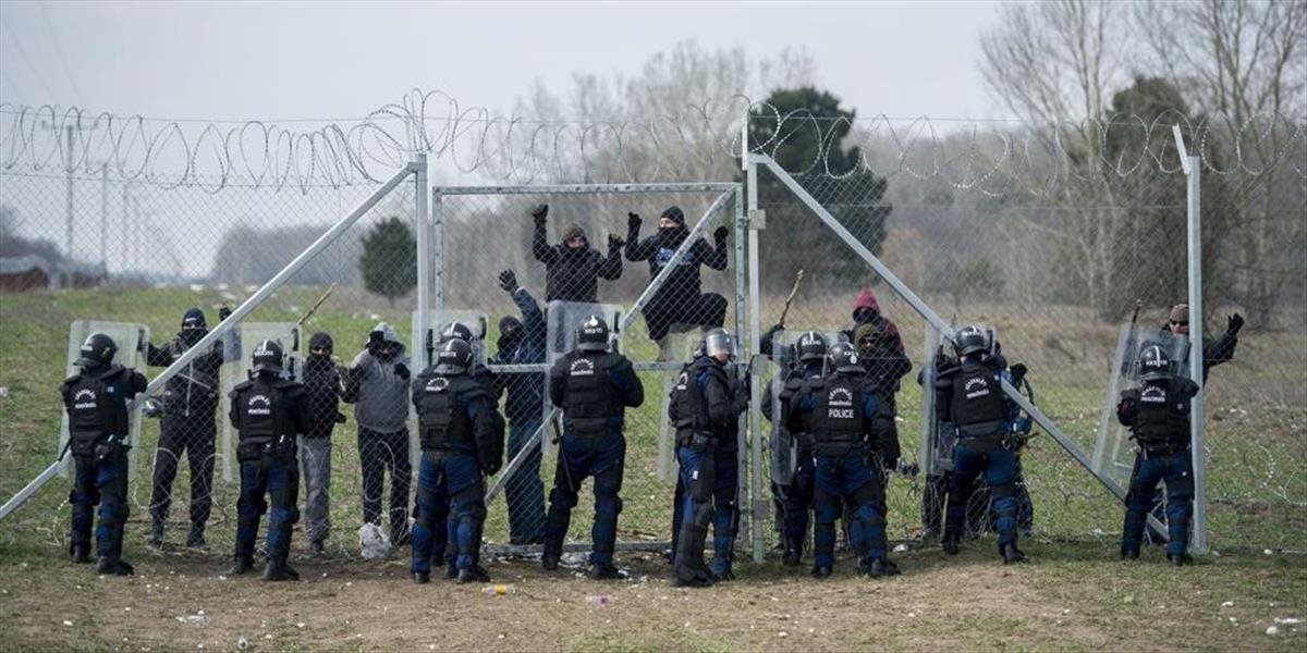 Vojaci a policajti spoločne cvičia ochranu južných hraníc Maďarska