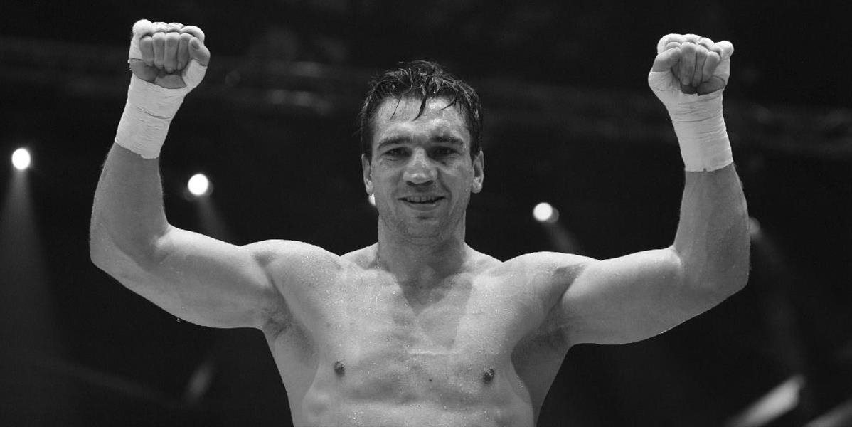 Zomrel trojnásobný majster sveta v boxe, mal iba 47 rokov