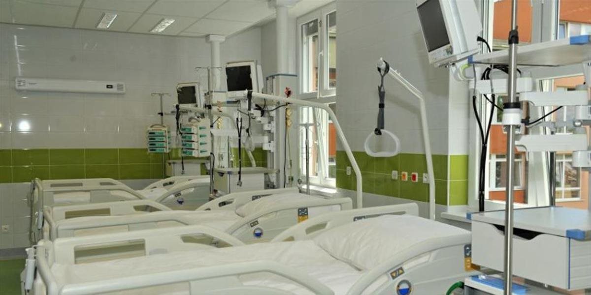 Centralizovaným nákupom nemocničných postelí MZ SR ušetrilo