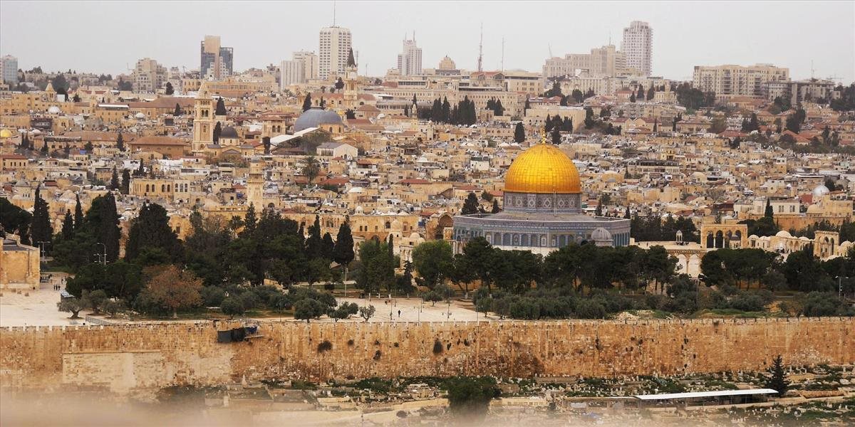 VIDEO Biblické mesto Betlehem pred Vianocami praská vo švíkoch
