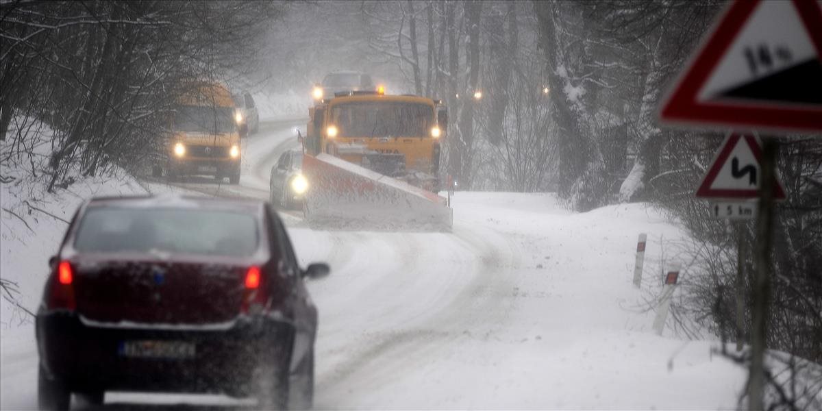 Cestári varujú pred poľadovicou a zľadovateným snehom