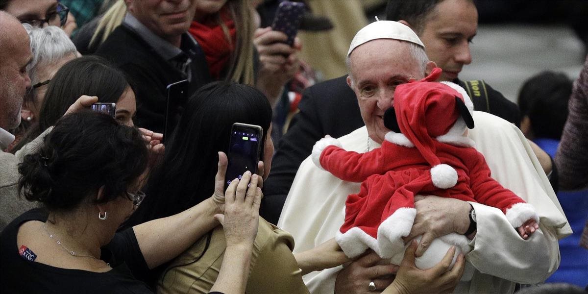 Pápež František dúfa, že nový globálny pakt OSN vyvolá súcit s migrantmi