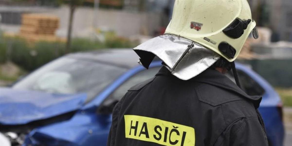 Vláda bude rozhodovať aj o náraste platov pre hasičov a horských záchranárov