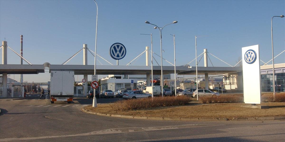 Volkswagen Slovakia na dva týždne zastavuje výrobu