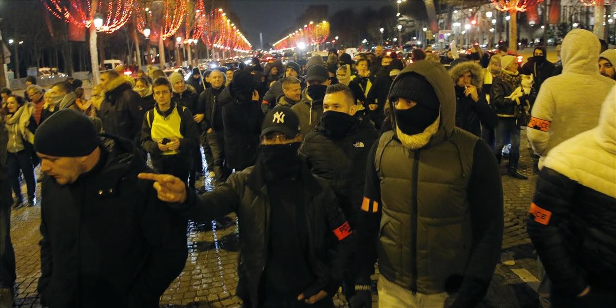Protesty žltých viest vo Francúzsku pokračujú už šiestu sobotu