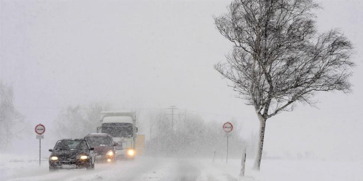 Na severe Slovenska sa naďalej môžu tvoriť snehové záveje a jazyky