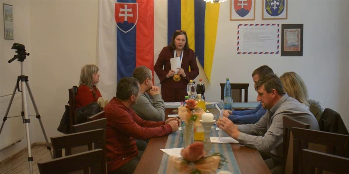 VIDEO Šikana v priamom prenose: Pozrite sa, čo robila starostka so svojimi kolegami počas prvého zastupiteľstva!