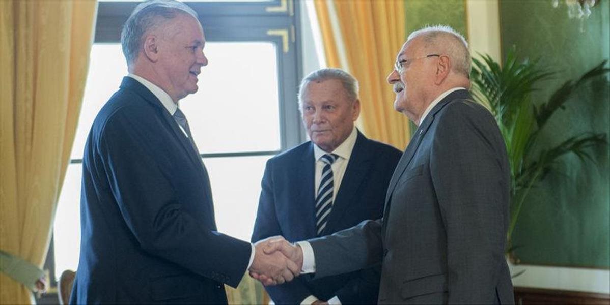 Prezidenti sa zišli na obede: Gašparovič sa pýtal Kisku na voľbu ústavných sudcov