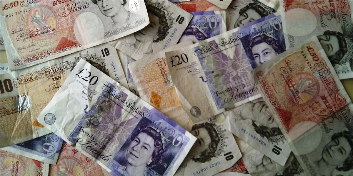 Britská libra sa po odmietnutí dohody o brexite už zotavuje