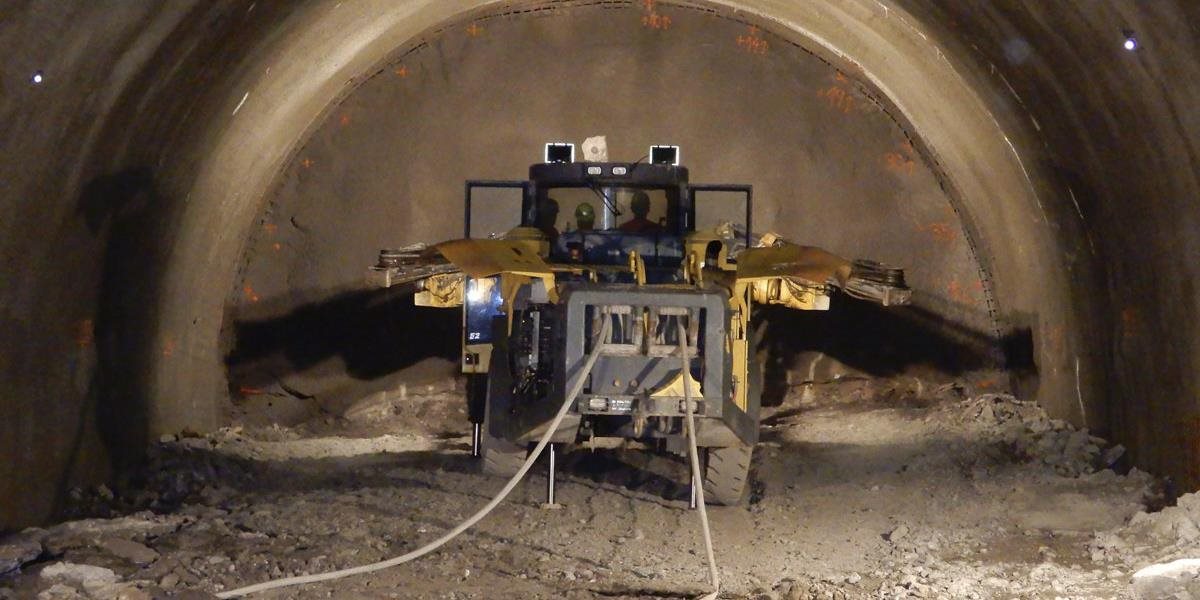 Stavba D1 s tunelom Višňové podľa IDH ohrozuje vyrovnaný rozpočet