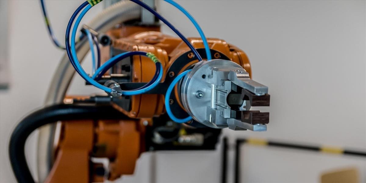 Už štvrtina veľkých firiem v EÚ využíva prácu robotov