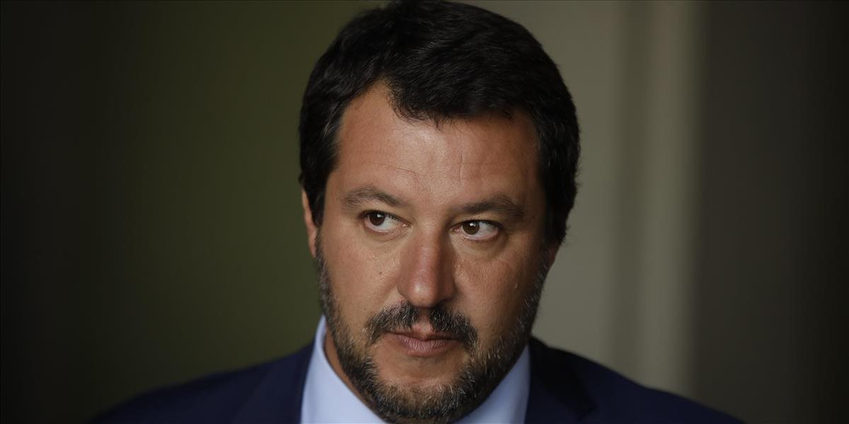 Salvini označil Macrona za príšerného prezidenta