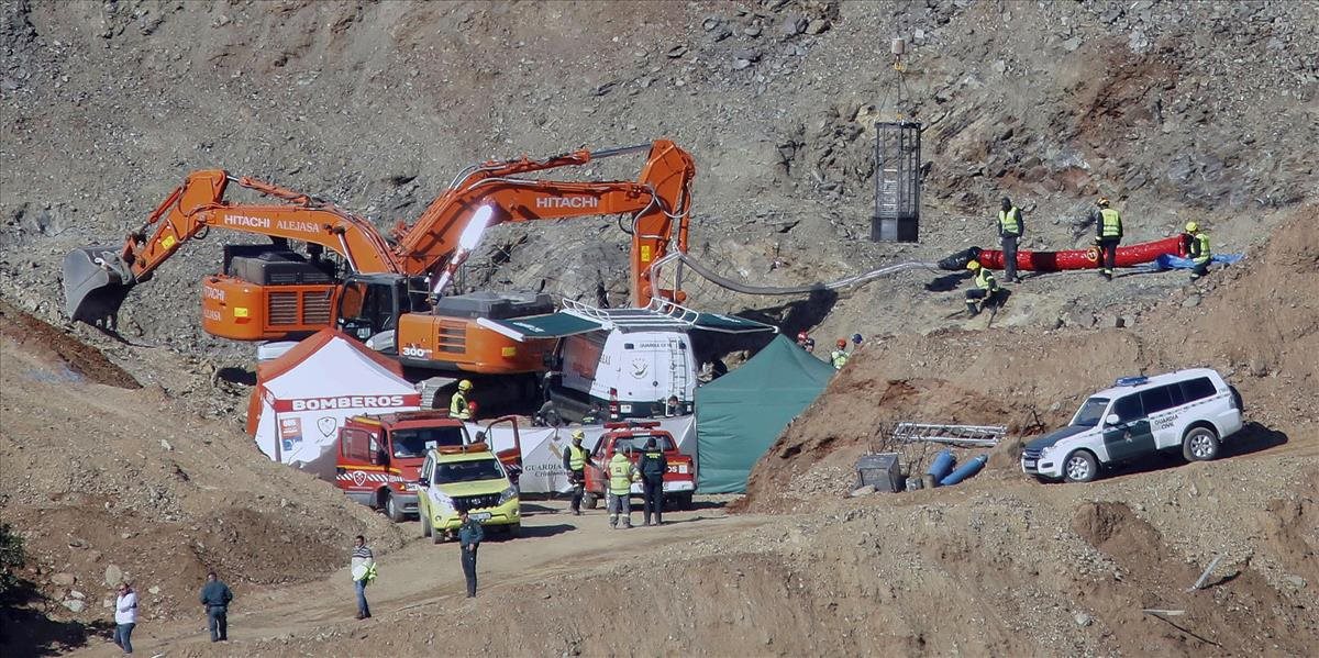Chlapca, ktorý uviazol v opustenom skúšobnom vrte, našli mŕtveho