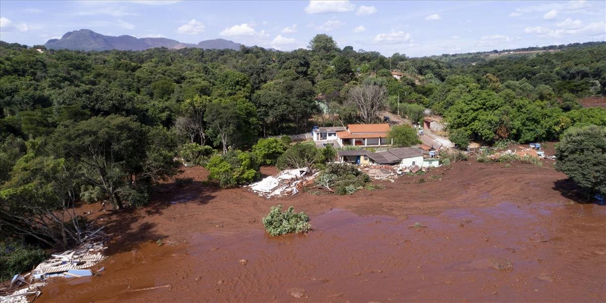 VIDEO Počet obetí nešťastia v Brazílii stúpa: Pretrhnutie priehrady si vyžiadalo už 58 životov