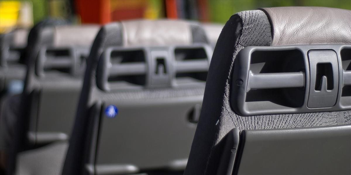 Havaroval autobus s detským tanečným súborom